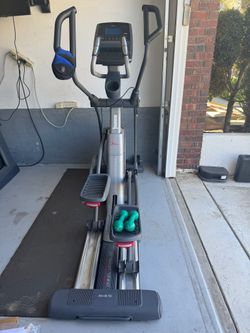 Freemotion 645 Elliptical Trainer