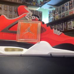 Jordan 4 Toro Bravo 