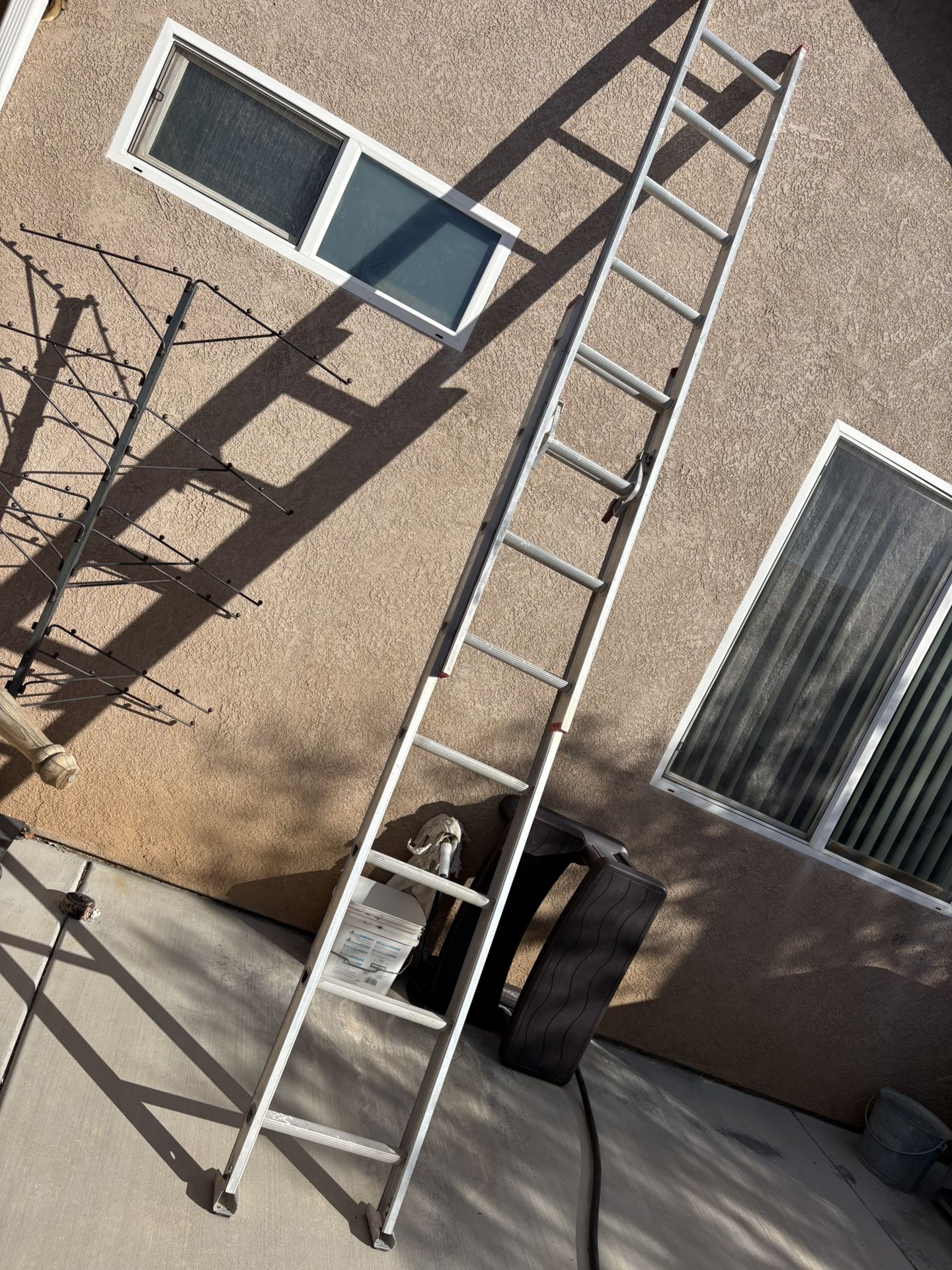 Aluminum Extension Ladder 16 Ft