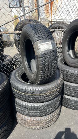 255/70/18 Bridgestone  Set Of 4 Tires 95% life Installed And Balanced Set De 4 Llantas Como Nuevas Instaladas Y Balanceadas