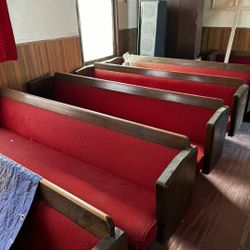 Pews 