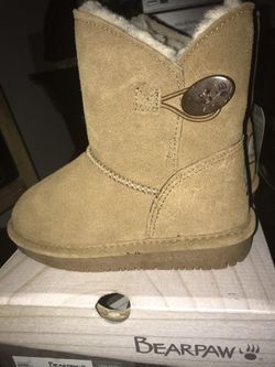 toldder beard paw boots