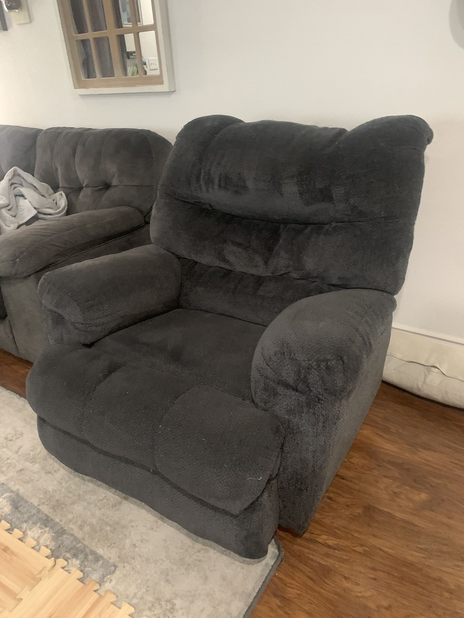 Big Lots Recliner for Sale in Las Vegas, NV OfferUp