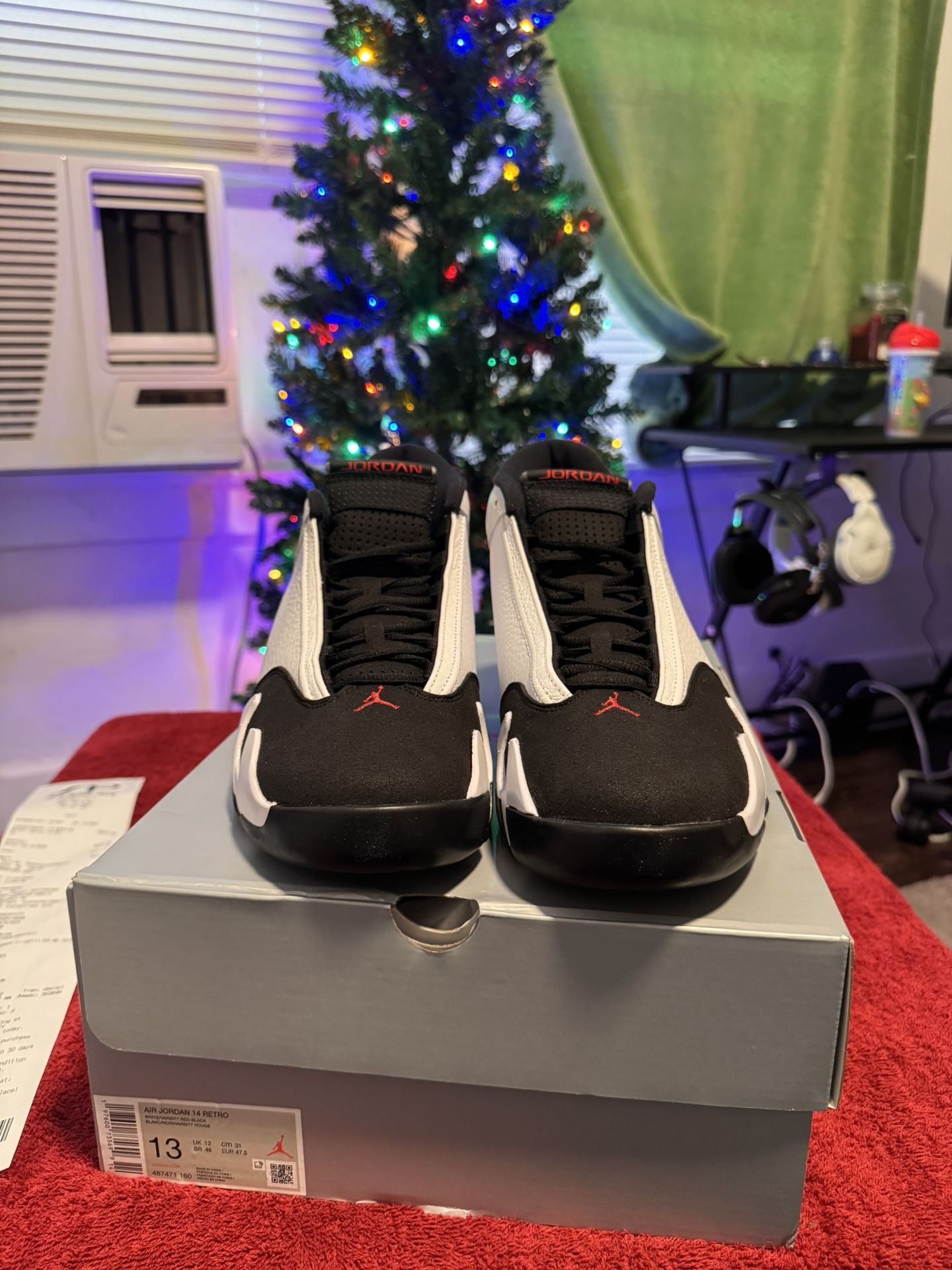 Air Jordan 14 / “Black Toe 14’s “ Ds Size 13 