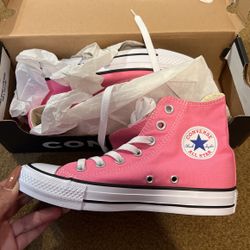 New Pink Converse 5.5