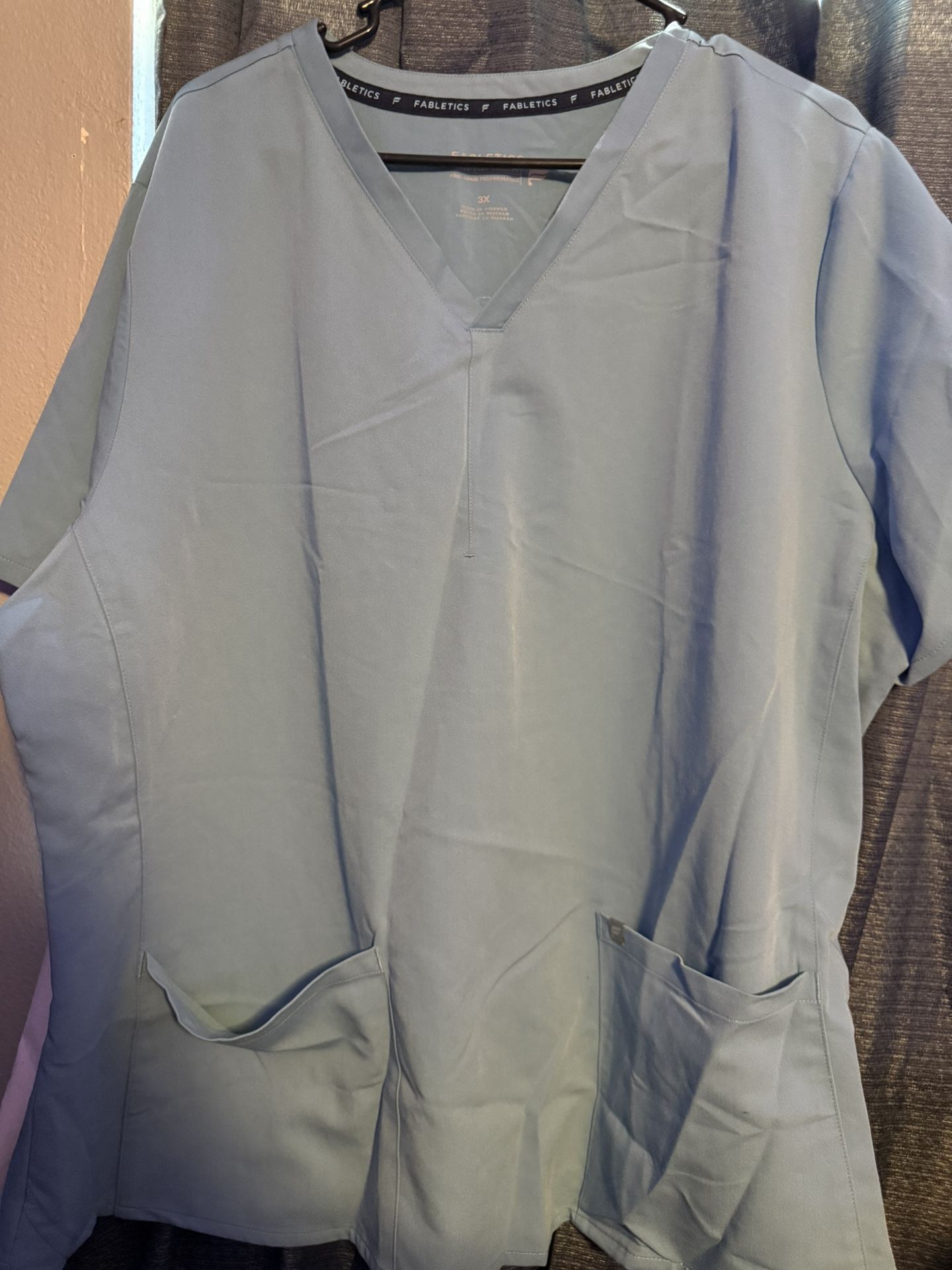 Fabletics Women’s Scrub Shirt