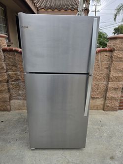 30X30X66 WHIRLPOOL FRIDGE 18CUFT SILVER 3MONTHS WARRANTY DELIVER INSTALLATION