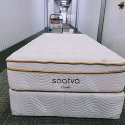  Saatva Classic Mattress, Firm, 11.5" (opened) - Twin XL (x1) Saatva Classic Mattress, Luxury Firm, 11.5" (opened) - Twin XL (x1) 