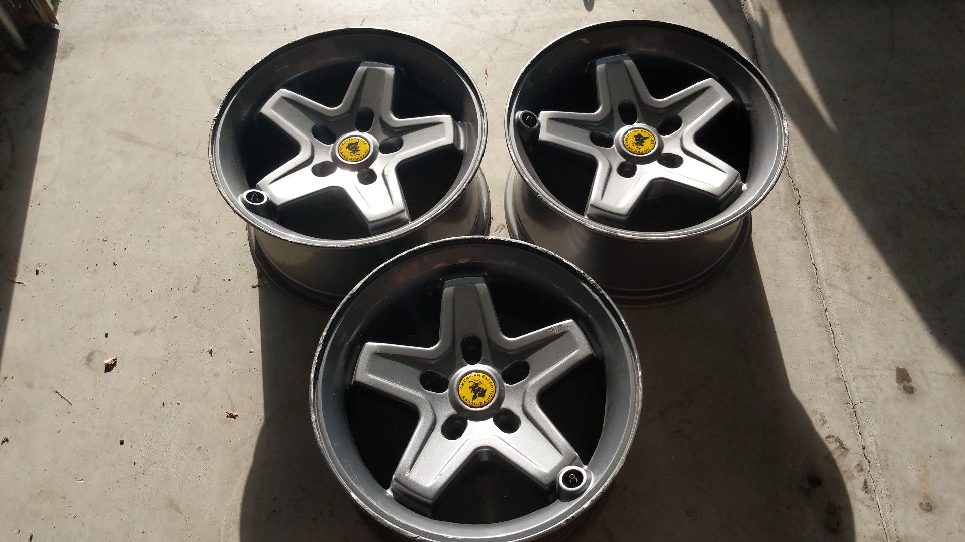 3 AEV Pintler wheels