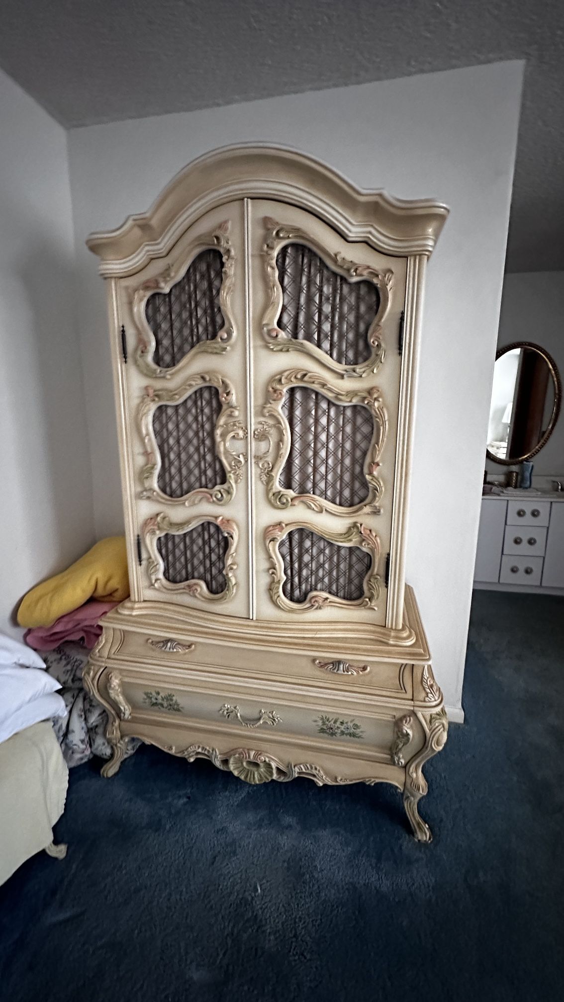 Antique Bedroom Set for Sale in Miami, FL - OfferUp