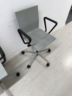 .04 Task Chair by Maarten van Severen for Vitra