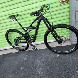 Specialized enduro expert  size  L ,29 tires