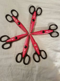 A Set of 6 Scizzors. Friskars from KidZors.