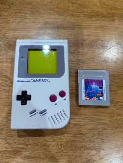 Nintendo GameBoy  Console Handheld DMG-01 W/ Tetris Game Tested/Working