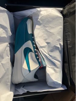 Nike Kobe 5 Caitlin Clark coconut milk sz 9