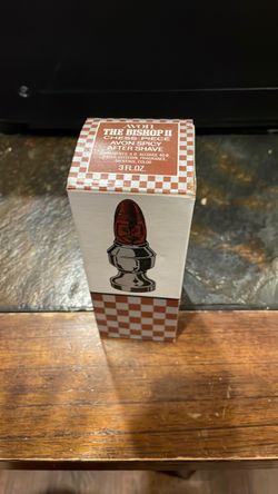 Avon The Bishop II Chess Piece After Shave Empty 3 fl. oz.