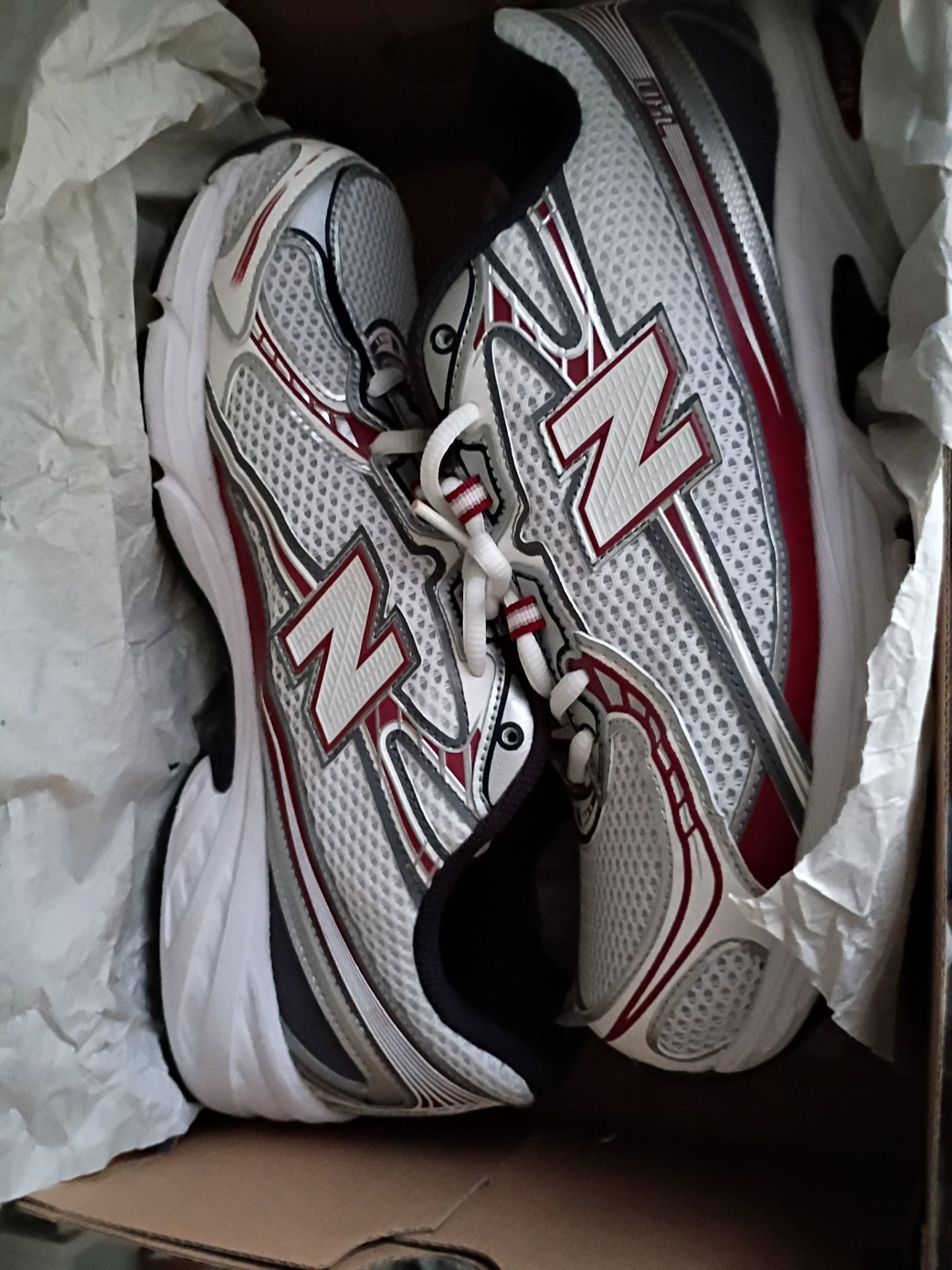 Sz 10.5 new balance