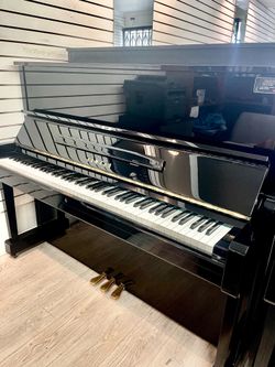 Pristine condition Yamaha U1 Upright piano Free delivery and tuning
