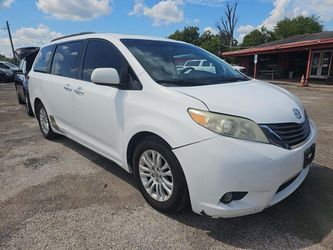2012 Toyota Sienna XLE