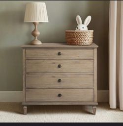 Victoria 40" 4-Drawer Dresser 