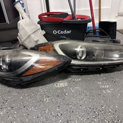 Elantra Headlights