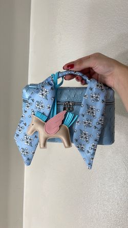 Trendy purse