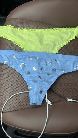 Size large Vitoria Secret Thongs