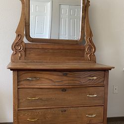 Charming Antique Oak Dresser With Mirror