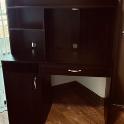 Desk, Desk Chair