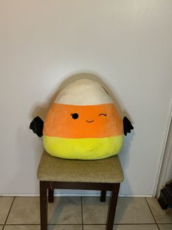 Casey The Candy Corn Squishmallows