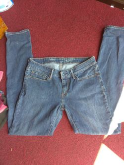 Levi's for juniors/ women