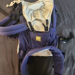 Lillie Baby Carrier