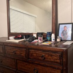 Dresser + Mirror 
