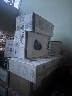 Graco car seats and strollers