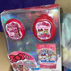 Bandai Tamagotchi Uni Sanrio - Brand New