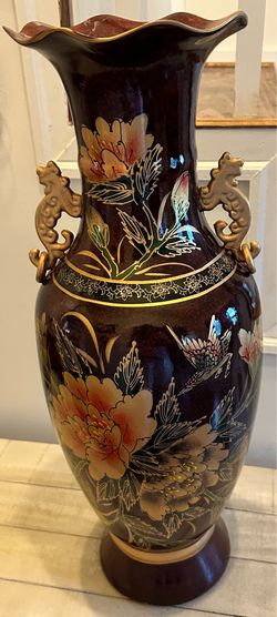 Beautiful Large Size Vase