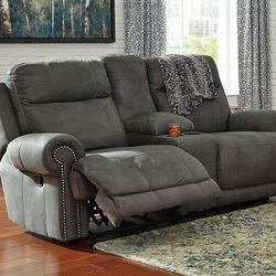 Manual Reclining Loveseat With Console