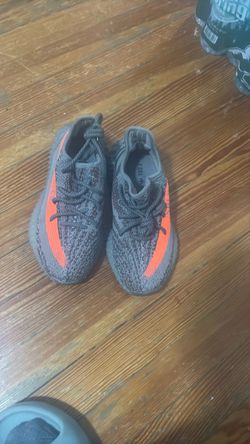 Adidas Yeezy Boost 350 V2 Sneakers