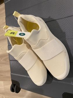 Size 9 Woman’s Shoe brand New