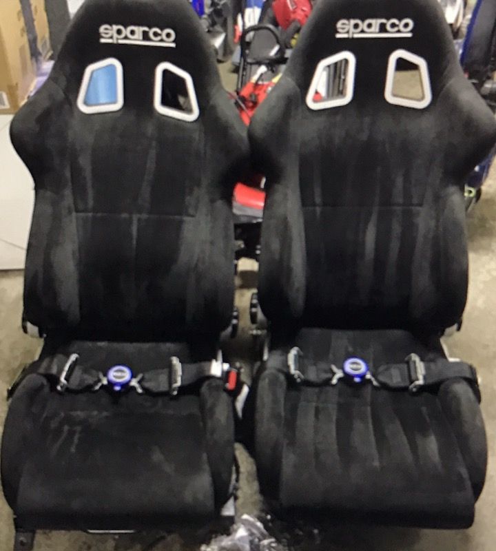 Sparco R600 Alcantara seats pair