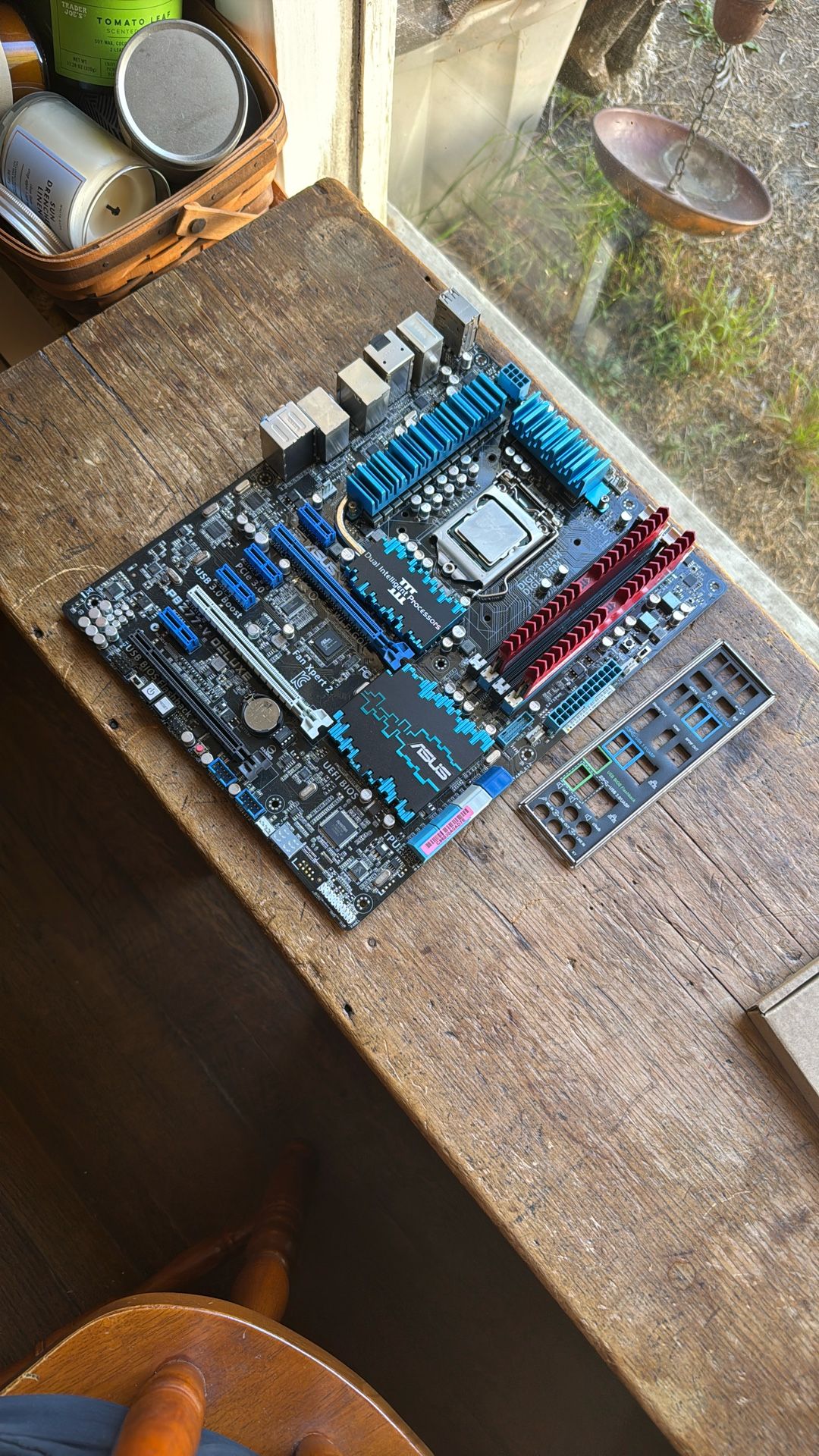 ASUS P8Z77-V Deluxe