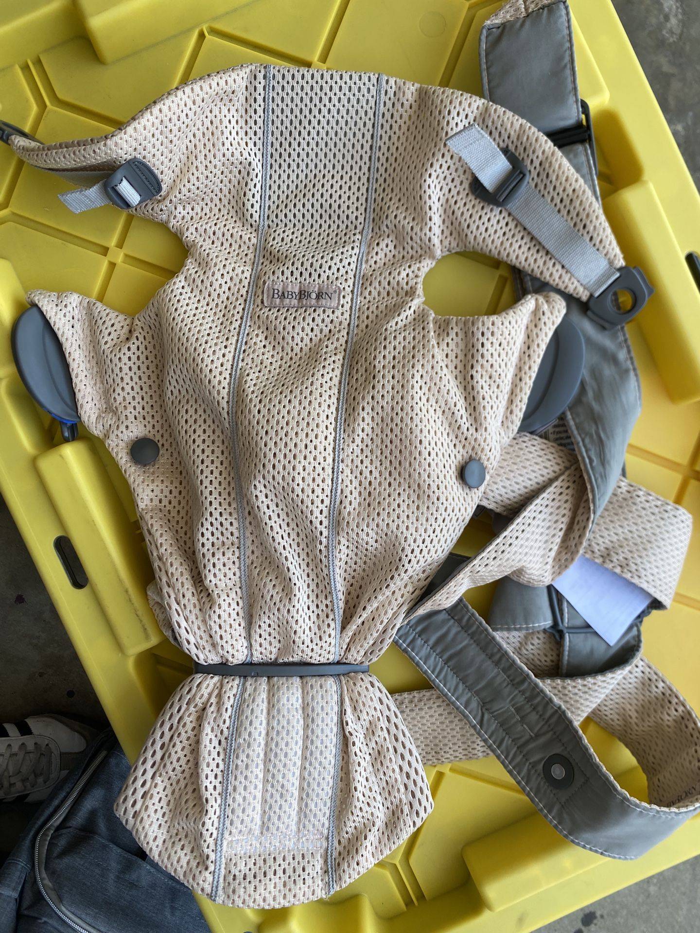 Baby Bjorn Baby Carrier Mini 3D Mesh, Pearly Pink New Born Carrier (7-25lbs)