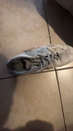 Adidas high school football cleats size 9