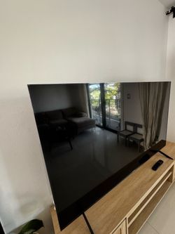 Smart TV LG and bohemian Tv stand