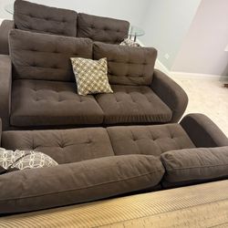 sofa set with coffee table and two side corners 