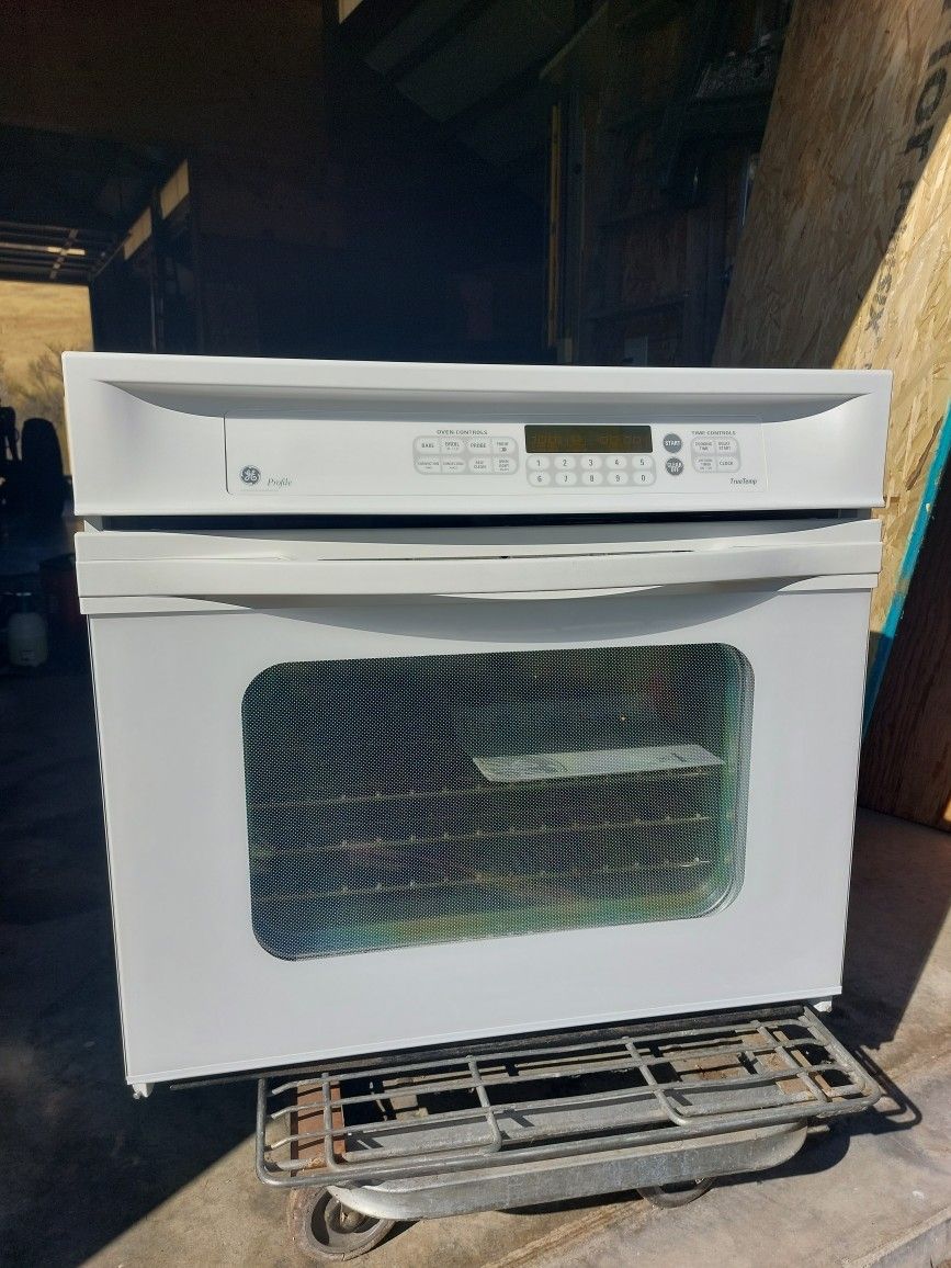 Built In Oven And Down Draft Cook Top