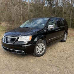 2016 Chrysler Town & Country