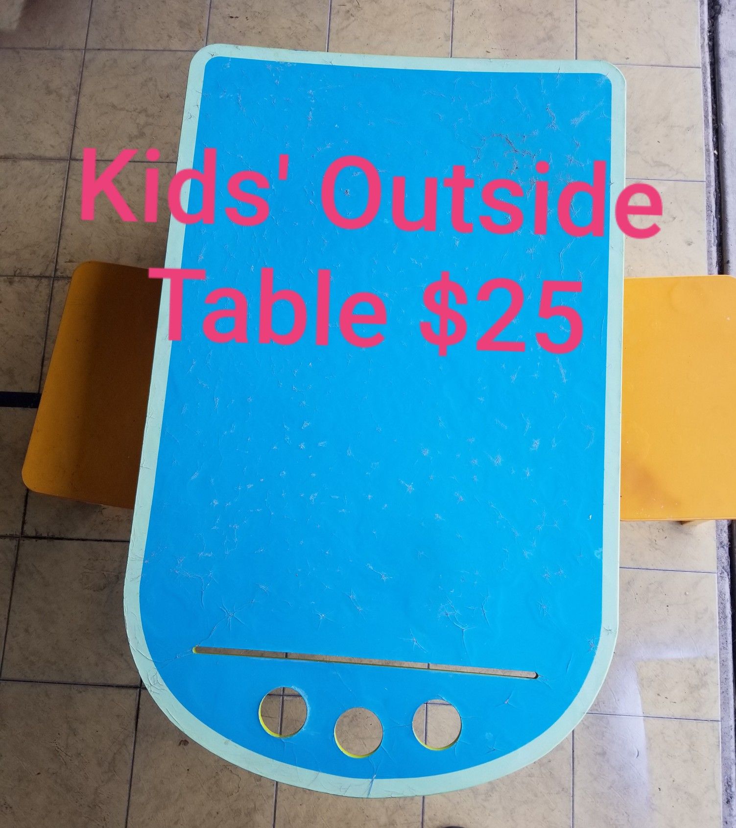 Outside kids' table