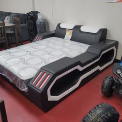 Bedroom Furniture Beds 🛌 Mattress Available 