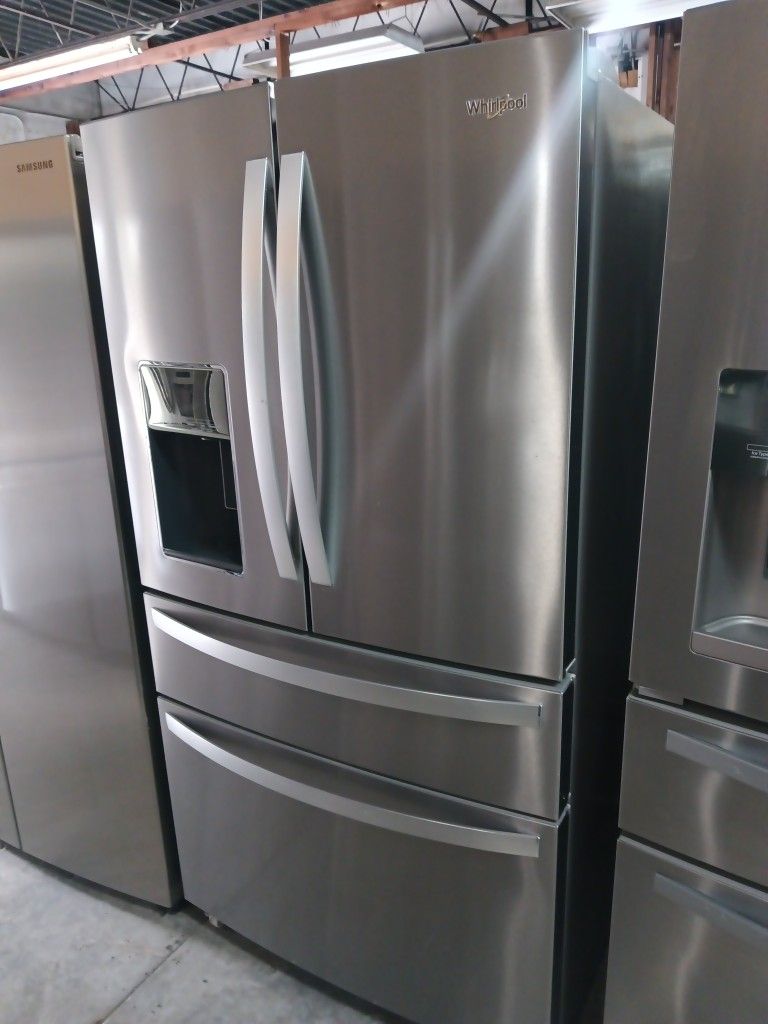 Whirlpool Refrigerator 4 Door Stainless Steel Everything Works Good 👍